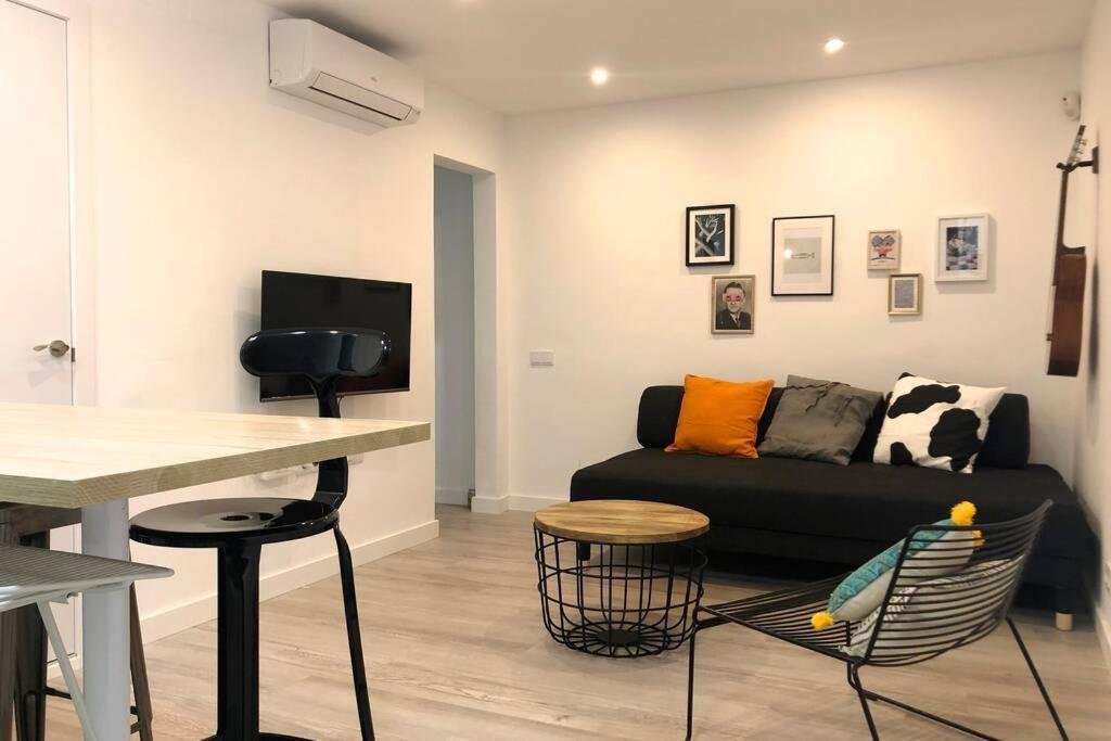 M5 Cool Terrace. Metro 1 Min. Center 15' By Metro Esplugues de Llobregat Exterior foto
